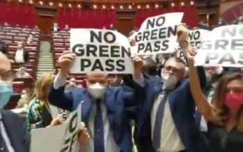 Camera, Fratelli d’Italia protesta contro il Green Pass