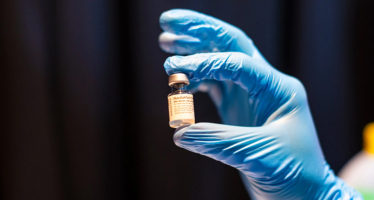 Covid-19: la FDA approva definitivamente il Pfizer-BioNTech