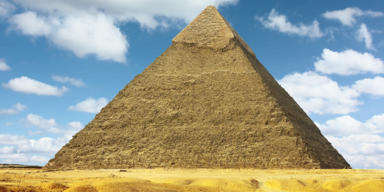 Grande Piramide di Giza: lo studio italiano che la retrodata di 20.000 anni